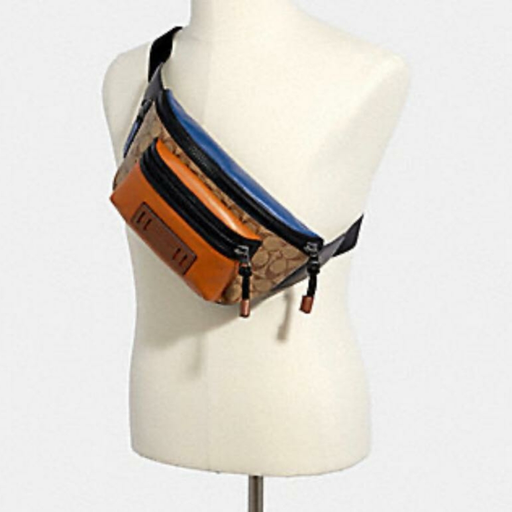 COACH Terrain Belt Bag In Colorblock - Picture 6 of 7